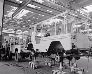 Ipar - Autógyártás - Volvo terepjáró készül a Csepel Autógyárban