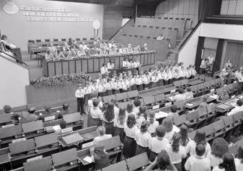 Külkapcsolat - Pedagógusok és nevelők világkonferenciája