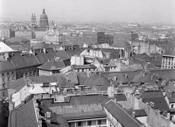 Városkép - Budapest - Kilátás az Alcantrai Szent Péter-templom tornyából