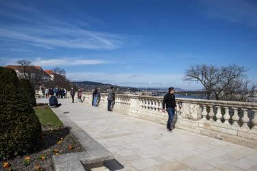 Turizmus - Budapest - A Budai Vár Savoyai terasza