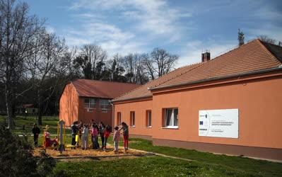 Épület - Zalacsány - EU-s támogatással felújított falusi 