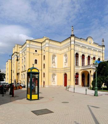 Városkép - Debrecen - Csokonai Színház