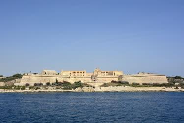 Épület - Valletta - A Manoel erőd