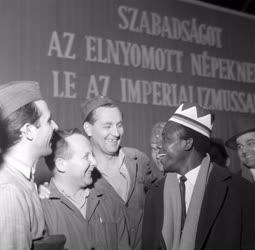 Ipar - Afro-ázsiai szolidaritási nagygyűlés a Láng Gépgyárban