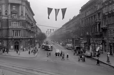 Városkép - Budapest - Népköztársaság útja