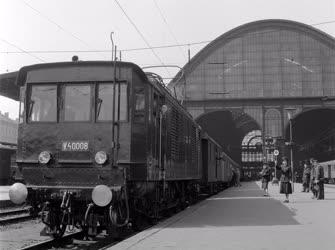 Közlekedés - Kitüntették a Budapest Keleti pályaudvar csomópontot