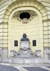 Városkép - Budapest - Liszt Ferenc mellszobra