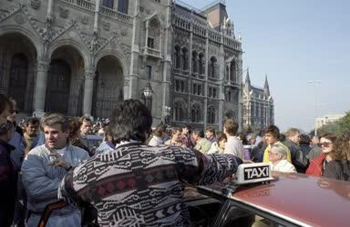 Tüntetés - Taxisblokád Budapesten