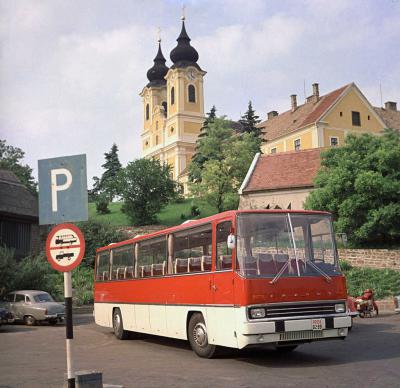 Reklám - Járműipar - Ikarus 250 típusú autóbusz