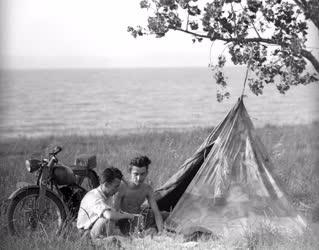 Életkép - Balatoni életkép