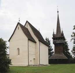 Egyházi épület - A lónyai református templom