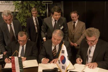 Külgazdasági kapcsolat - Dél-koreai-magyar kereskedelmi bizottság alakuló ülése