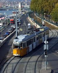 Városkép - Budapest - A BKK 2-es villamosvonala