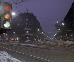 Városkép - Esti Budapest - Bajcsy-Zsilinszky út