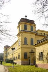 Épület - Tata - Az Esterházy-kastély 