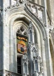 Műemlék - Budapest - A Mátyás-templom felújított tornya