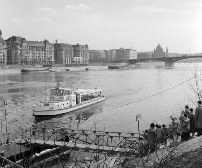 Közlekedés - Szabadidő - Nagy forgalom a Margitszigeten