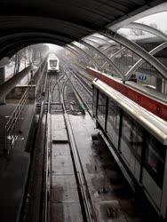 Közlekedés - Budapest - A kettes metró földfelszíni pályaszakasza