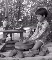 Kulturális kapcsolat - Nemzetközi gyermek- és folklórtábor Kalocsán