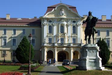 Felsőoktatás - Gödöllő - A Szent István Egyetem főépülete