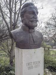 Köztéri szobor - Budapest - Entz Ferenc
