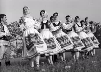 Kultúra - Folklór - Battonya néptáncegyüttese