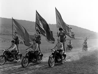 Sport - MHSZ - Motoros csapatverseny a Hármashatár-hegyen