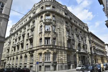 Pénzügy - Budapest - OTP Bank székház
