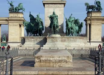 Köztéri szobor - Budapest - A Hét vezér szoborcsoport
