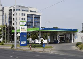 Városkép - Budapest - OMV benzinkút