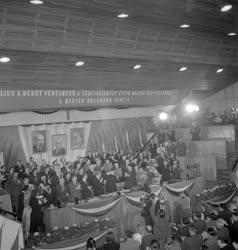 Belpolitika - Az MDP II. kongresszusán 
