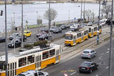Közlekedés - Budapest - Szent Gellért tér