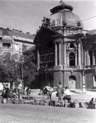 Városkép - Történelem - A romos Vígszínház