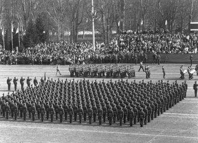 Belpolitika - Április 4. - Fegyveres erők díszszemléje