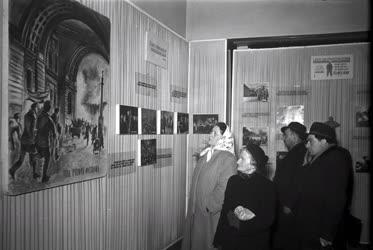 Ünnep - Kiállítás - 30 éves a szovjet film