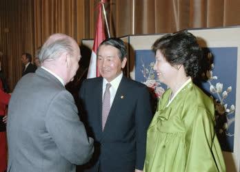 Külkapcsolat - Han Tak Cse, a Koreai Köztársaság budapesti nagykövete fogadást adott