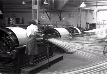 Textilipar - Sajtóbemutató a Goldberger Gyárban