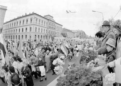 Belpolitika - Ünnep - Május elsejei felvonulás 