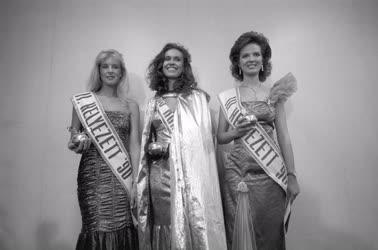 Szórakozás - Miss Hungary 1990 - Czuczor Kinga, Lévay Krisztina és Kárpáti Mónika
