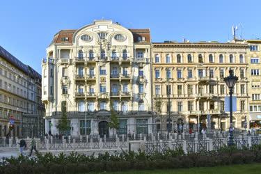 Városkép - Budapest - Merkantil bank 