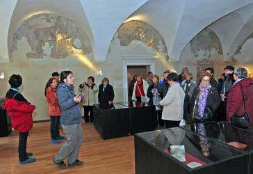 Kiállítás - Nagyvárad - Régészeti kiállítás a fejedelmi palotában