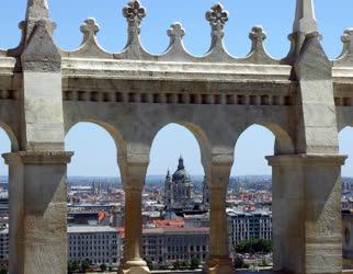 Városkép - Budapest - Kilátás a Várból a bazilikára