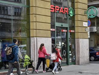 Kereskedelem - Budapest - City SPAR élelmiszeráruház 