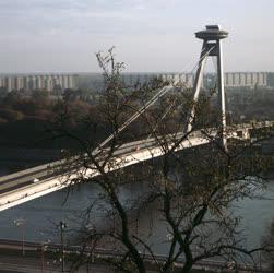Városkép - Felvidék - A pozsonyi Duna-híd