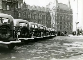 Közlekedés - Budapesti taxi története