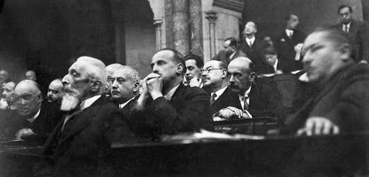 Történelem - Politikusok a II. világháború előtt - Apponyi Albert 