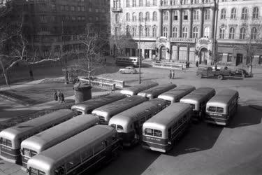 Városkép - Budapest - Vörösmarty tér 