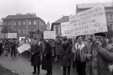 Tüntetés - Szőlő és borosgazdák tiltakozása Egerben