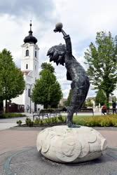 Városkép - Gödöllő - A kis Balázs szobor