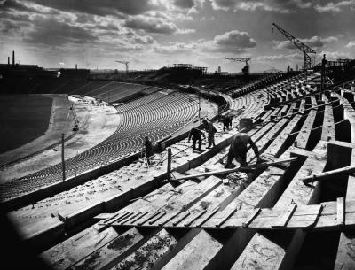 Ipar - Városkép - Épül a Népstadion